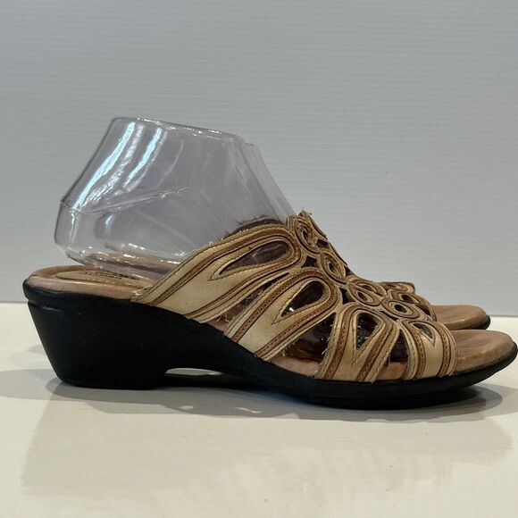 CLARKS Artisan 60822 Brown Slide On Wedge Sandals 9 M Comfort Shoes - Picture 1 of 13